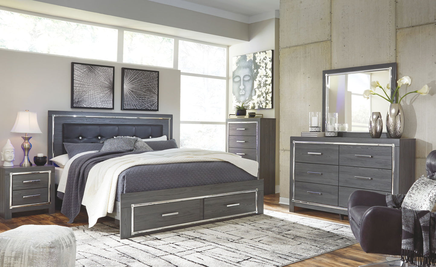 Lodanna - Panel Bed - Hornell Furniture Outlet