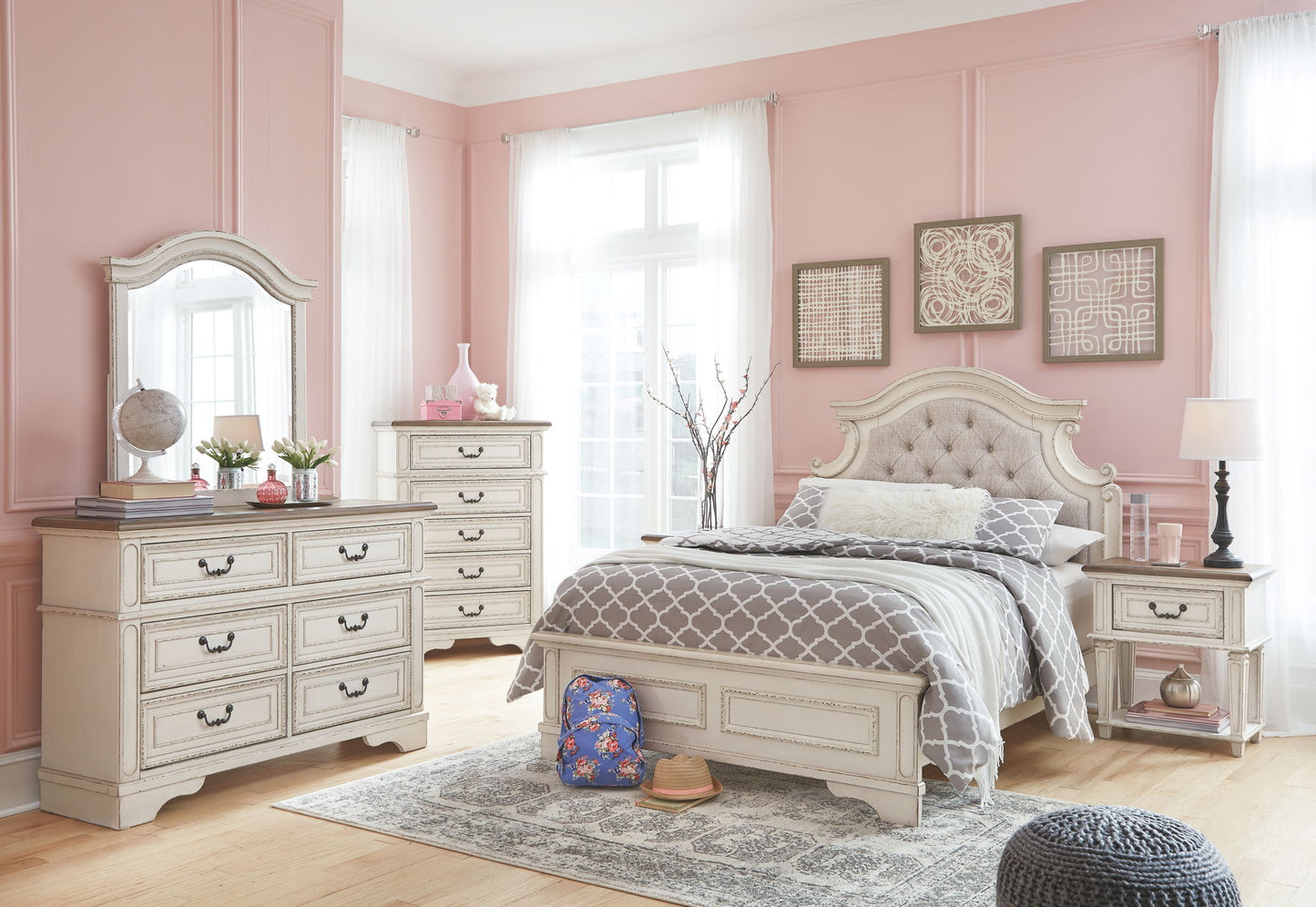 Realyn - Dresser, Mirror - Hornell Furniture Outlet