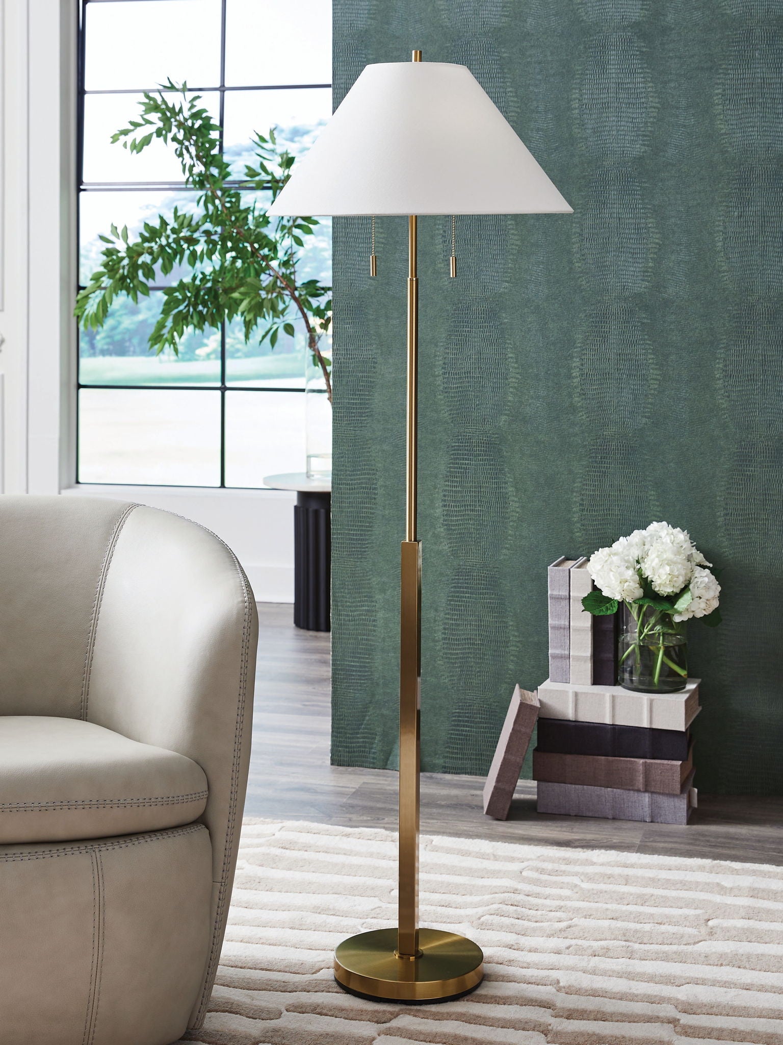 Haigwood - Metal Lamp - Hornell Furniture Outlet