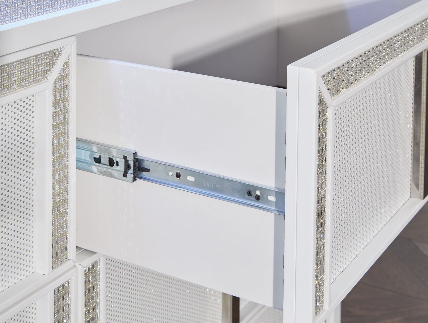 Chalanna - White - Dresser And Mirror - Hornell Furniture Outlet