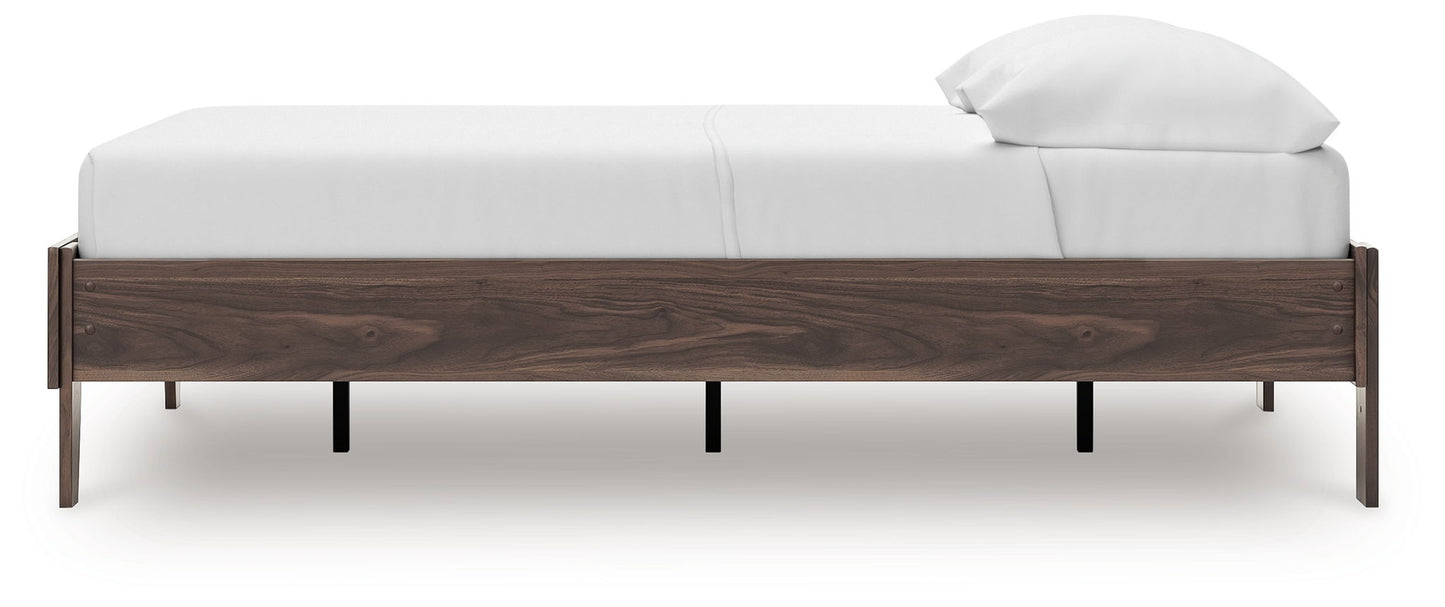 Calverson - Platform Bed - Hornell Furniture Outlet