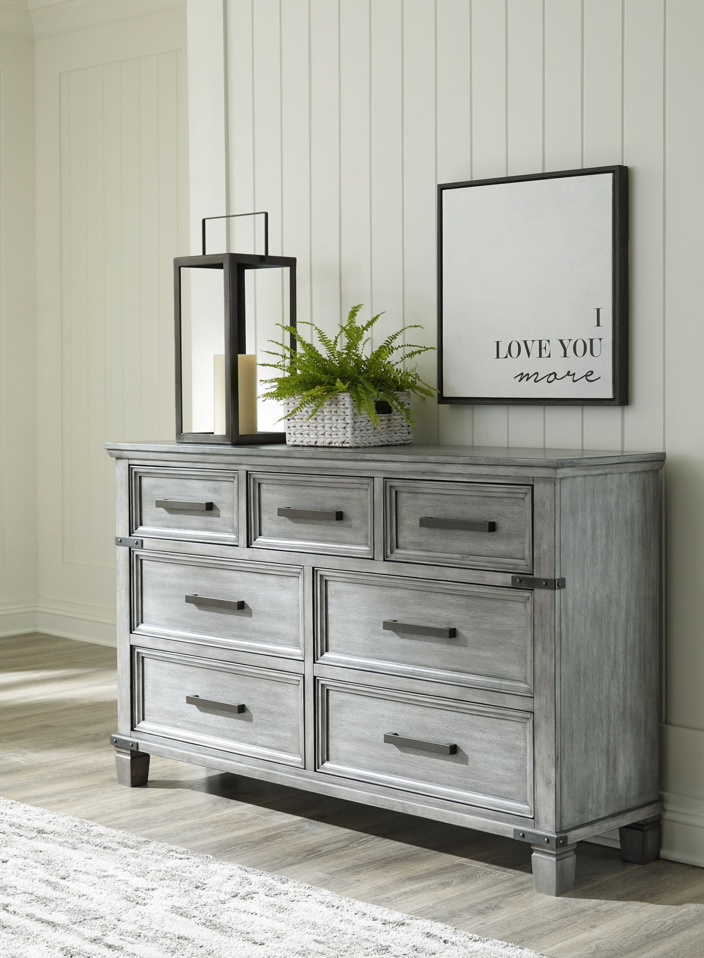 Russelyn - Bedroom Set - Hornell Furniture Outlet