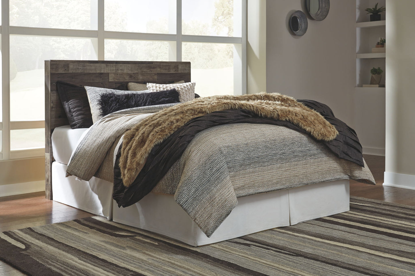 Derekson - Bedroom Set - Hornell Furniture Outlet