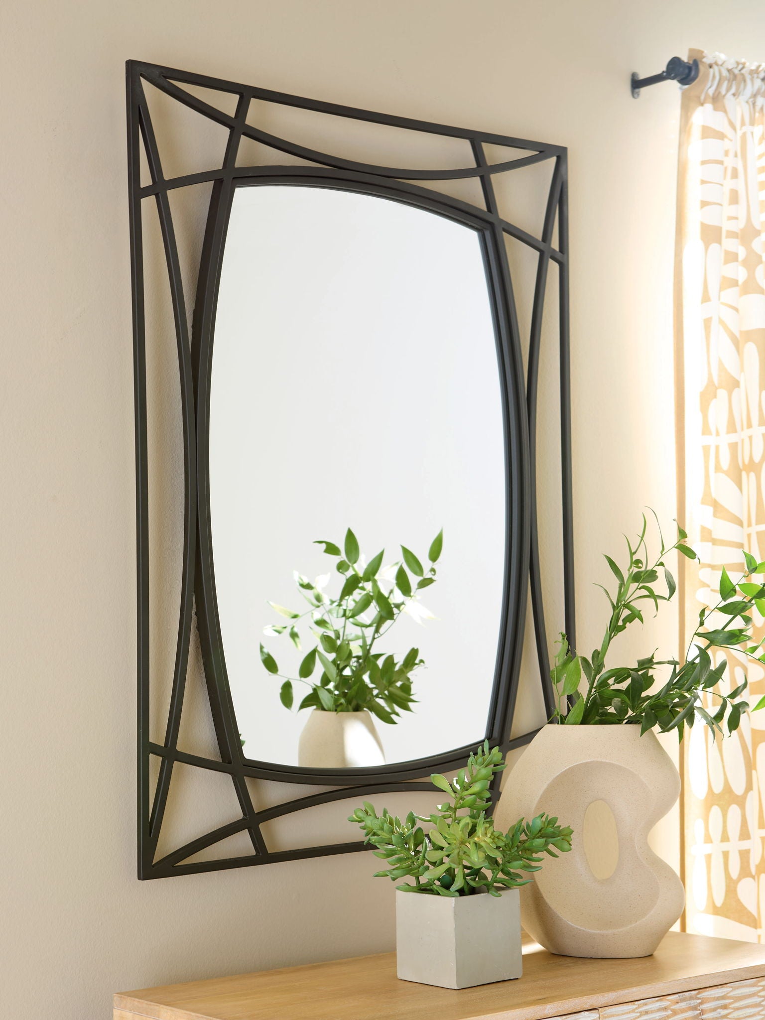 Freenville - Black - Accent Mirror - Hornell Furniture Outlet