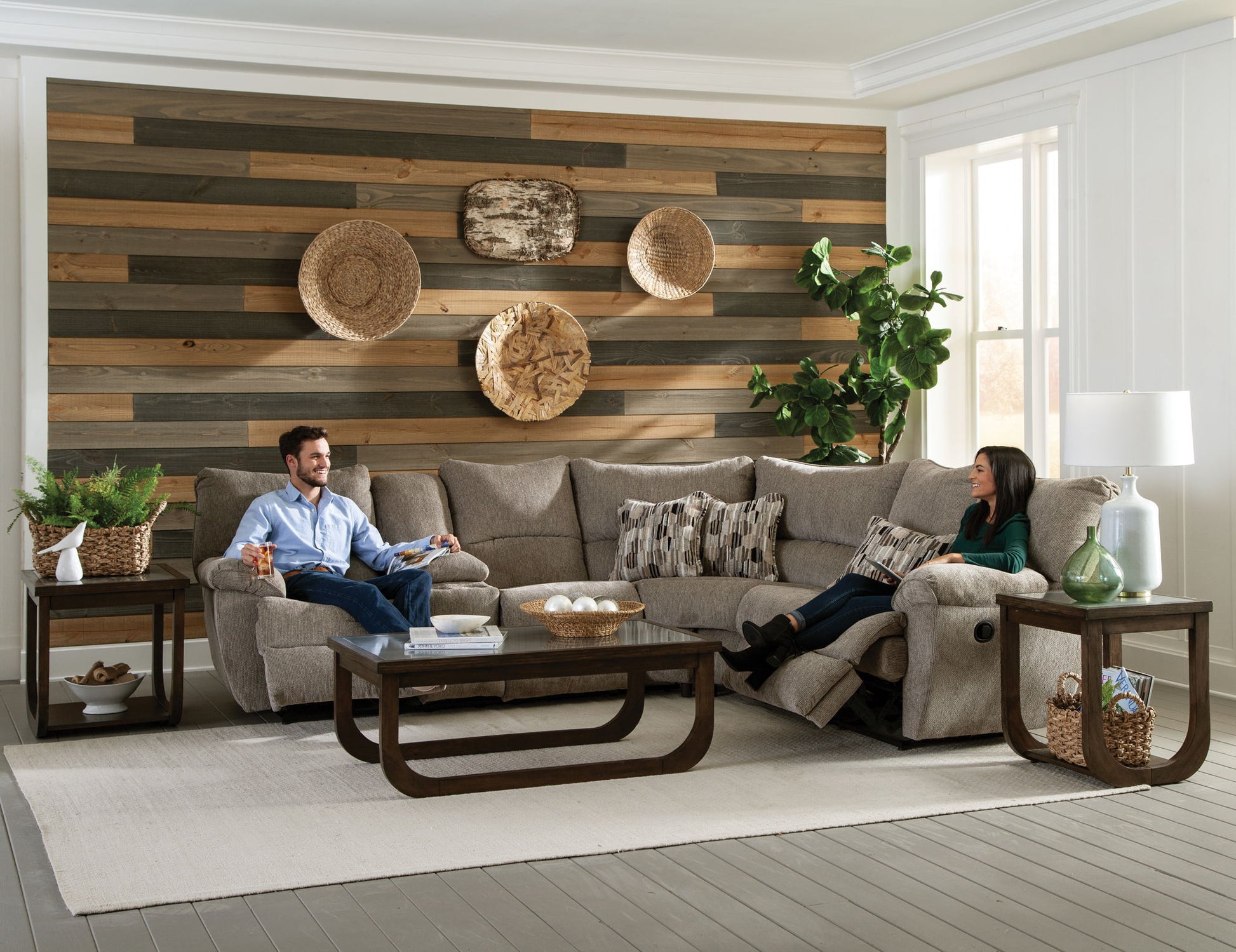 Elliott - Reclining Sectional - Hornell Furniture Outlet