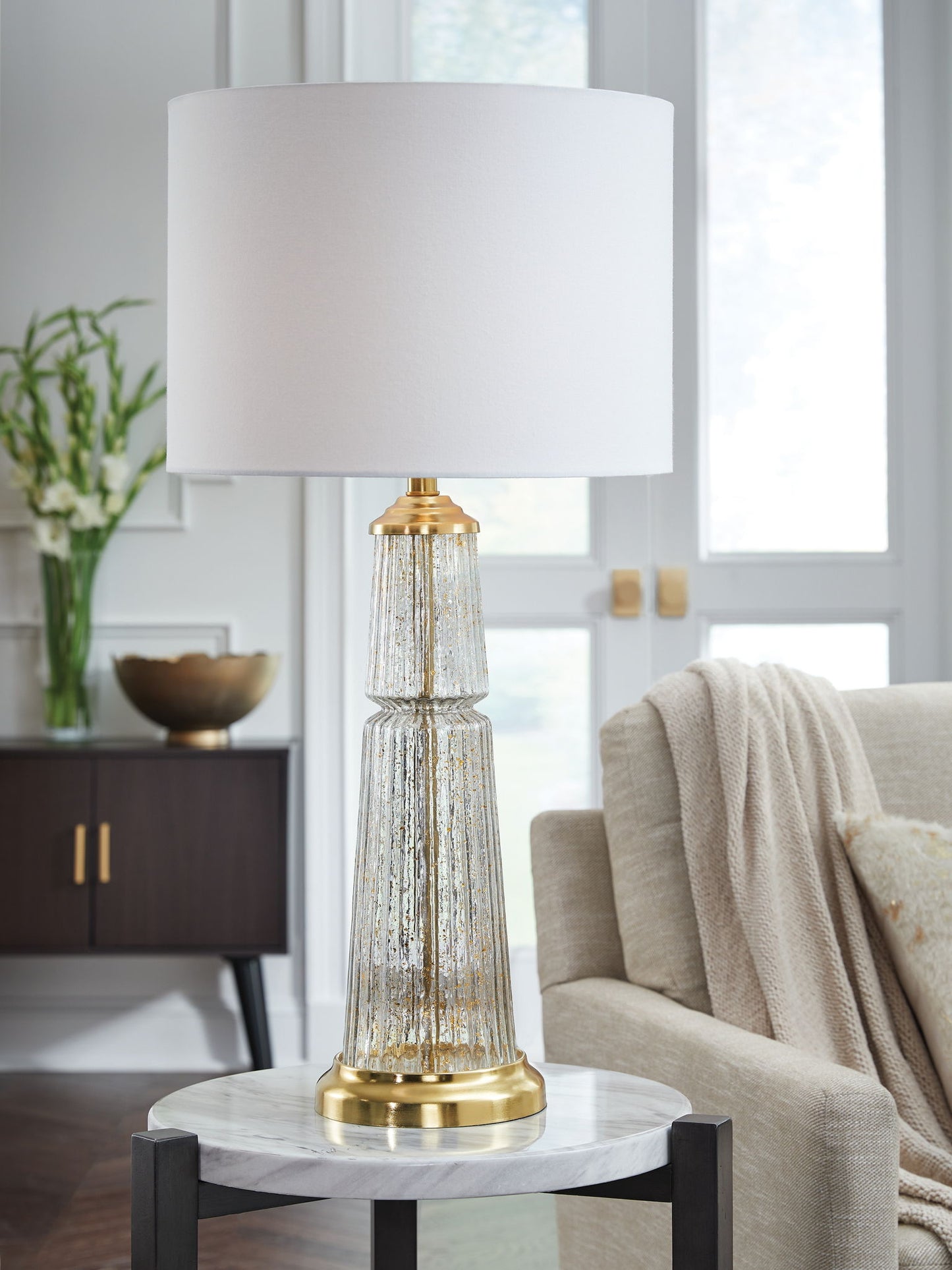 Bakersboro - Clear / Gold Finish - Glass Table Lamp - Hornell Furniture Outlet
