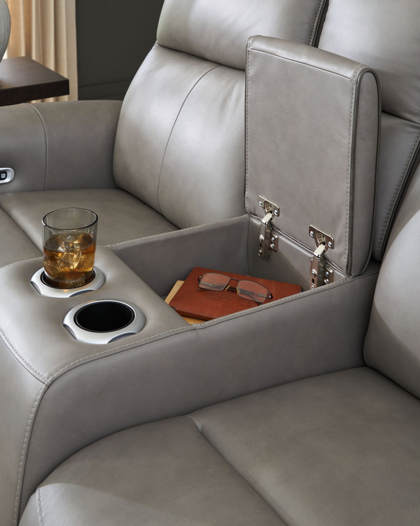 5Z - Comfort - Relaxation - Power Reclining Loveseat with Console / Adj Headrest - Hornell Furniture Outlet