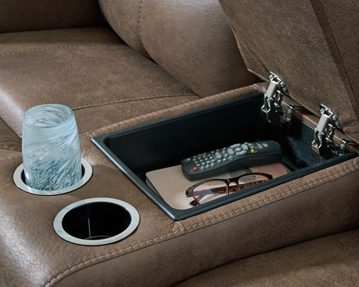Beckley Place - Earth - Power Reclining Loveseat With Console / Adjustable Headrest - Hornell Furniture Outlet