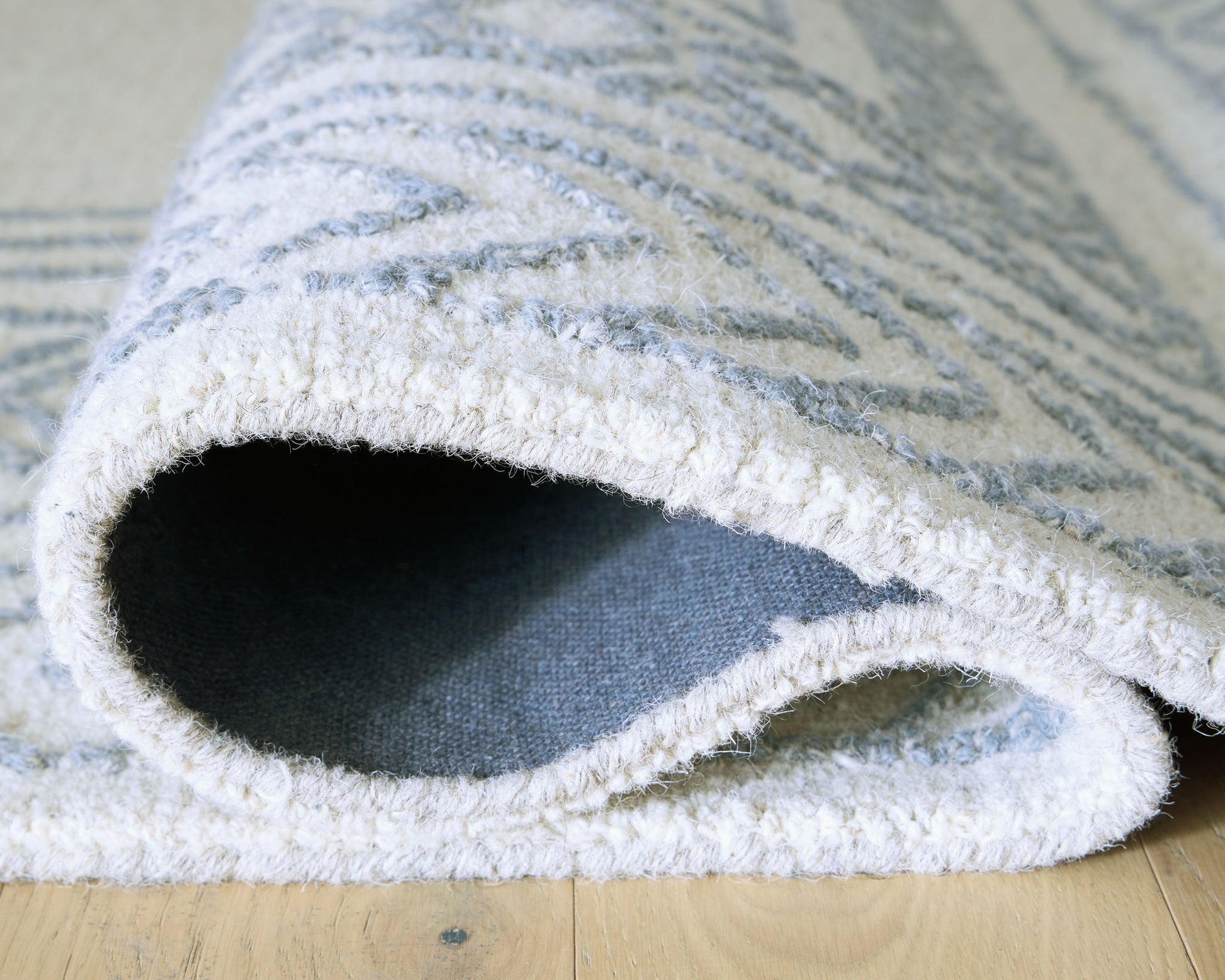 Azelhurst - Rug - Hornell Furniture Outlet