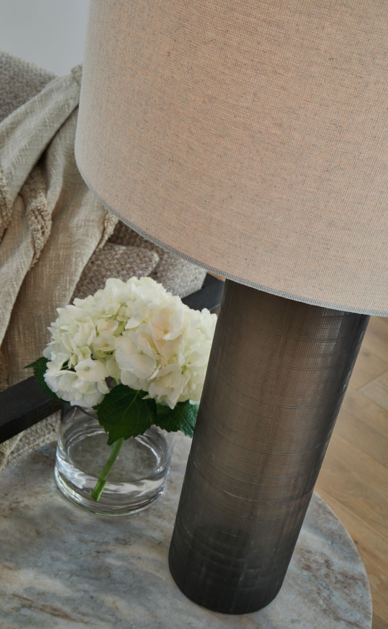 Dingerly - Brown - Glass Table Lamp - Hornell Furniture Outlet