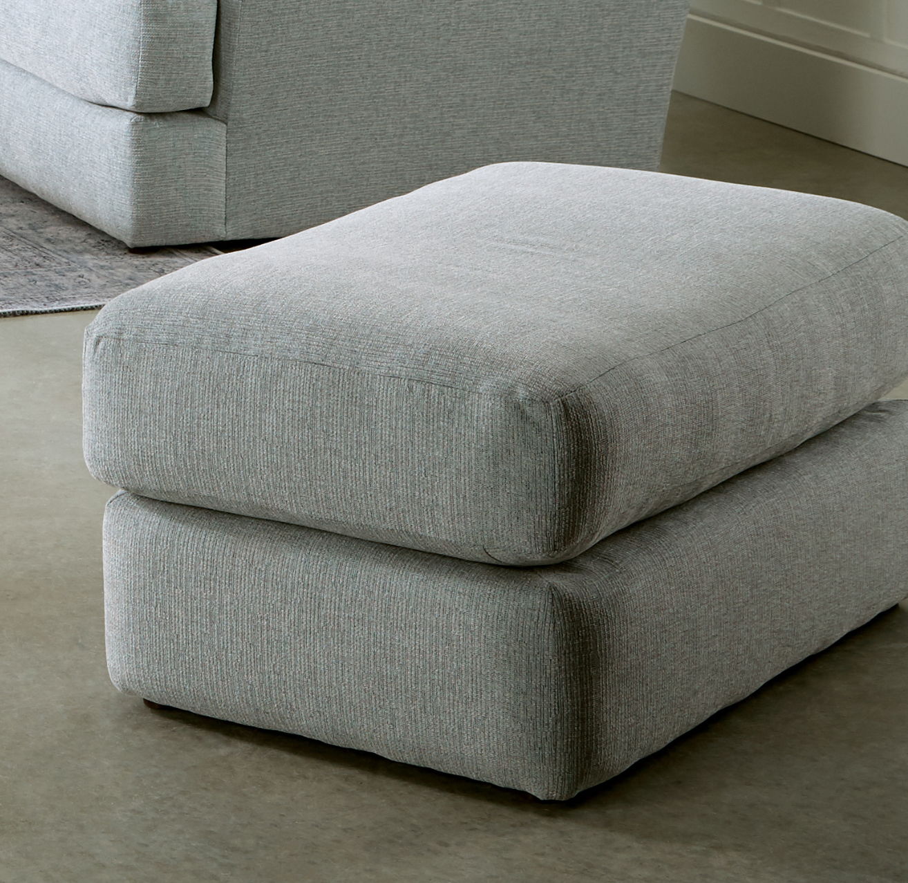 Howell - Ottoman - Hornell Furniture Outlet
