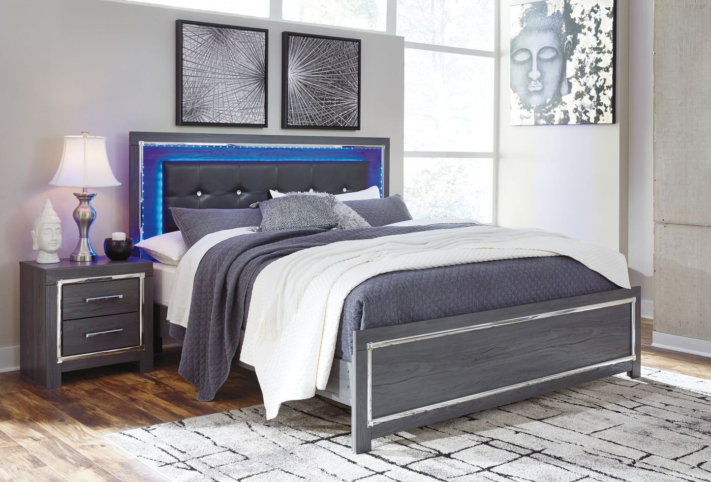 Lodanna - Panel Bed - Hornell Furniture Outlet