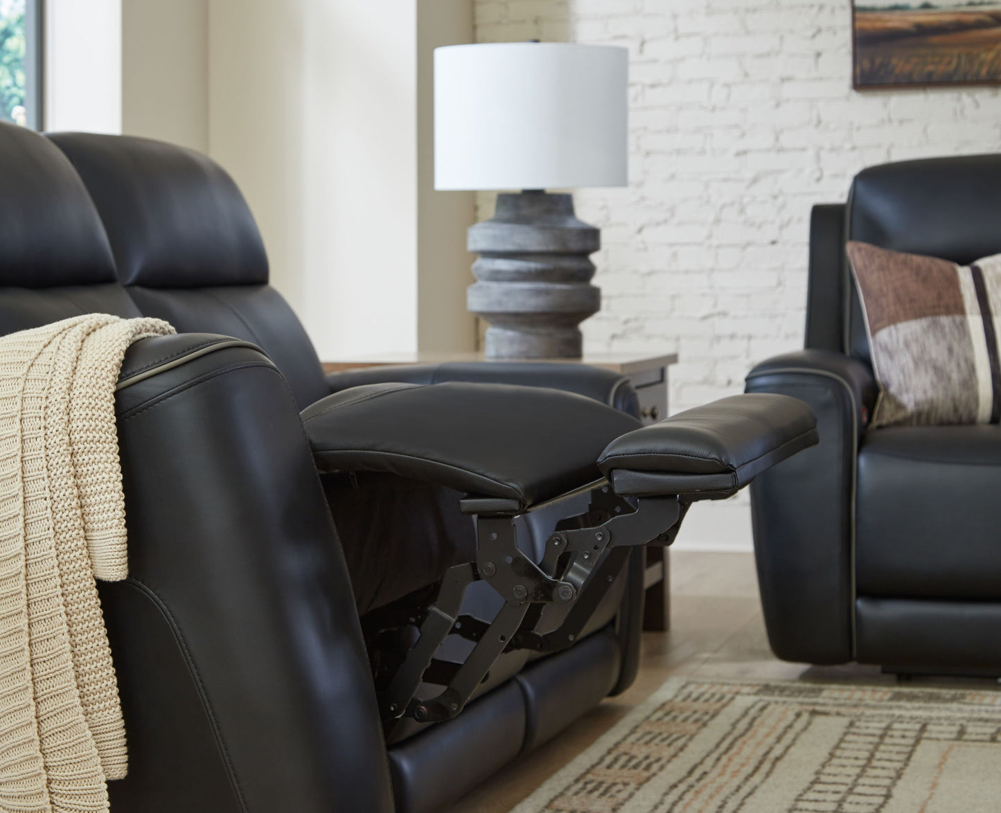 5Z - Comfort - Relaxation - Power Reclining Loveseat with Console / Adj Headrest - Hornell Furniture Outlet