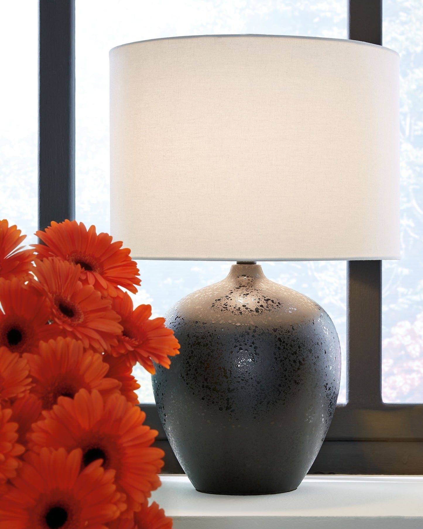 Ladstow - Black - Ceramic Table Lamp - Hornell Furniture Outlet