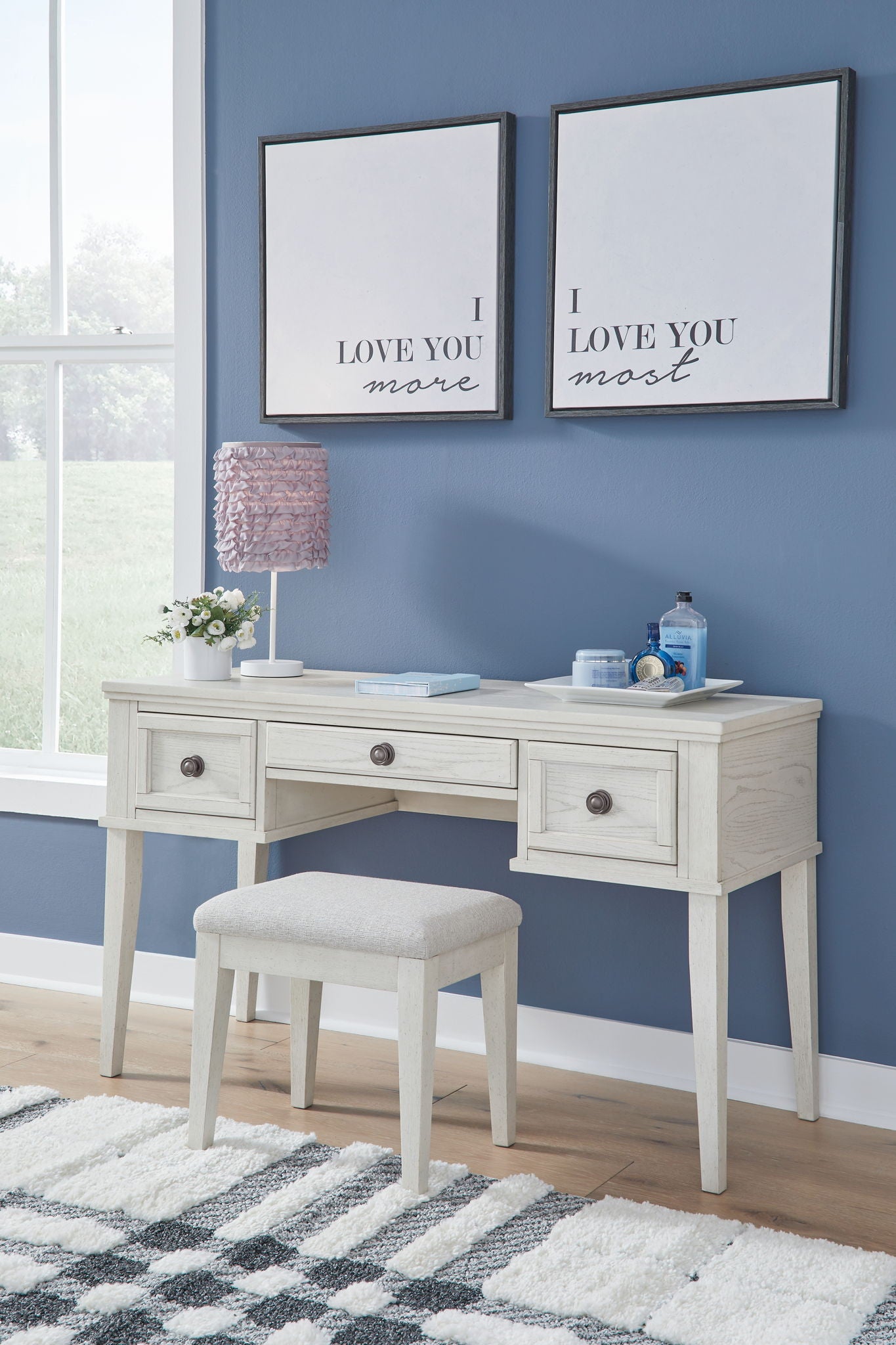 Robbinsdale - Antique White - Vanity With Stool (Set of 2) - Hornell Furniture Outlet
