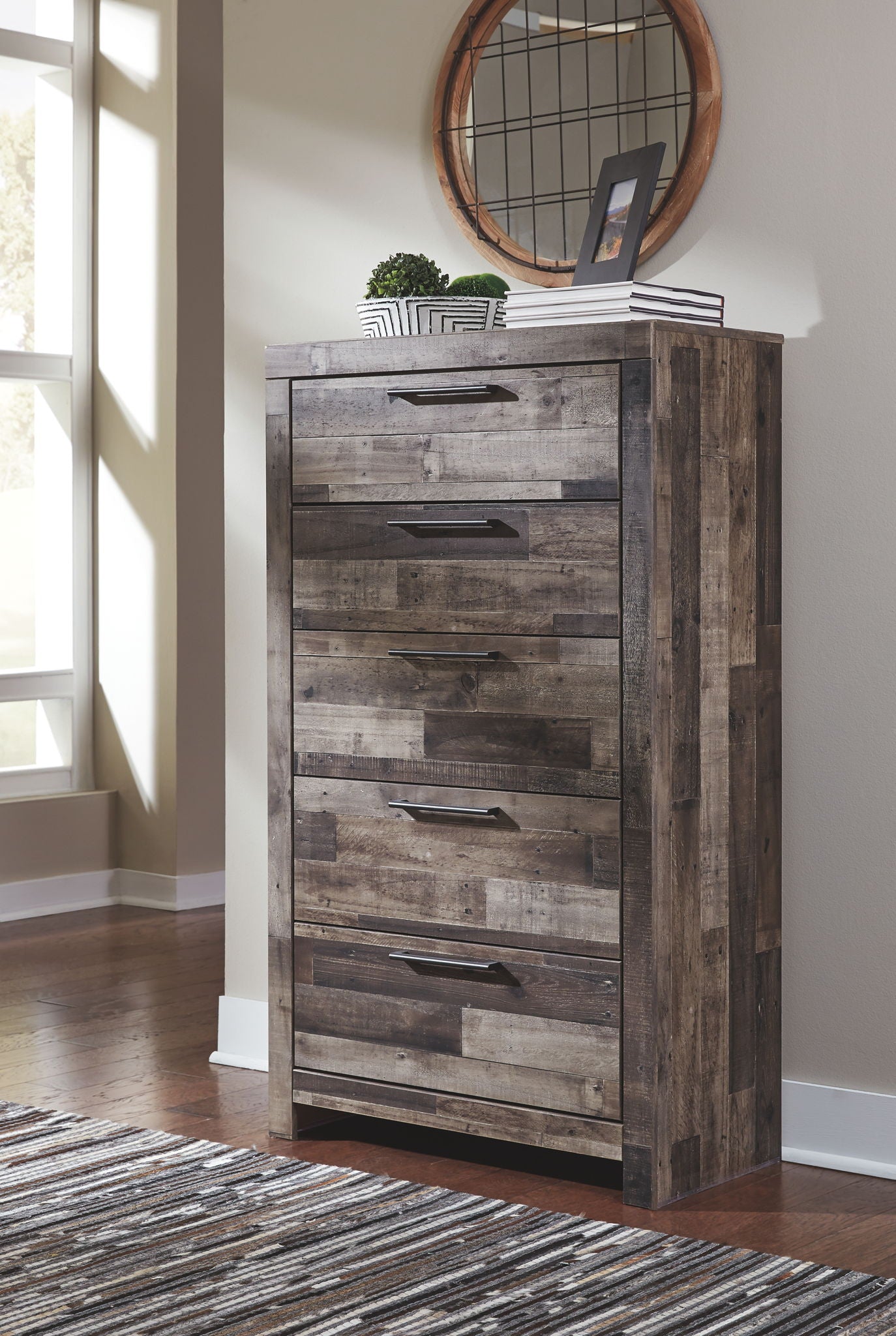 Derekson - Multi Gray - Five Drawer Chest - Hornell Furniture Outlet