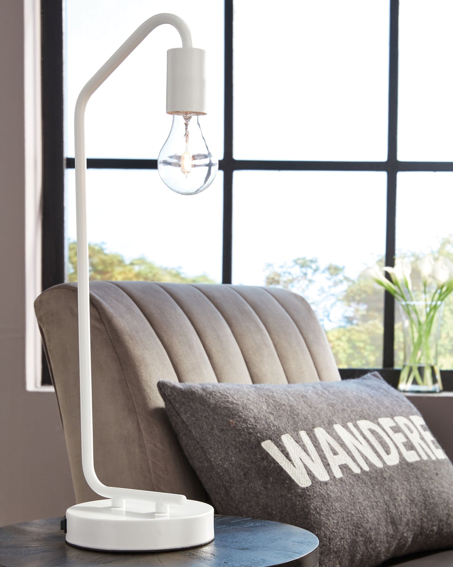 Covybend - Metal Desk Lamp - Hornell Furniture Outlet