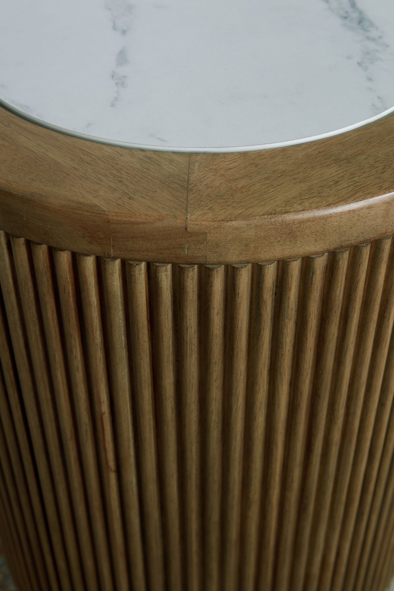 Camdill - Light Brown / White - Round End Table - Hornell Furniture Outlet