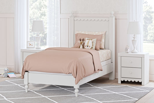 Mollviney - Panel Bed - Hornell Furniture Outlet
