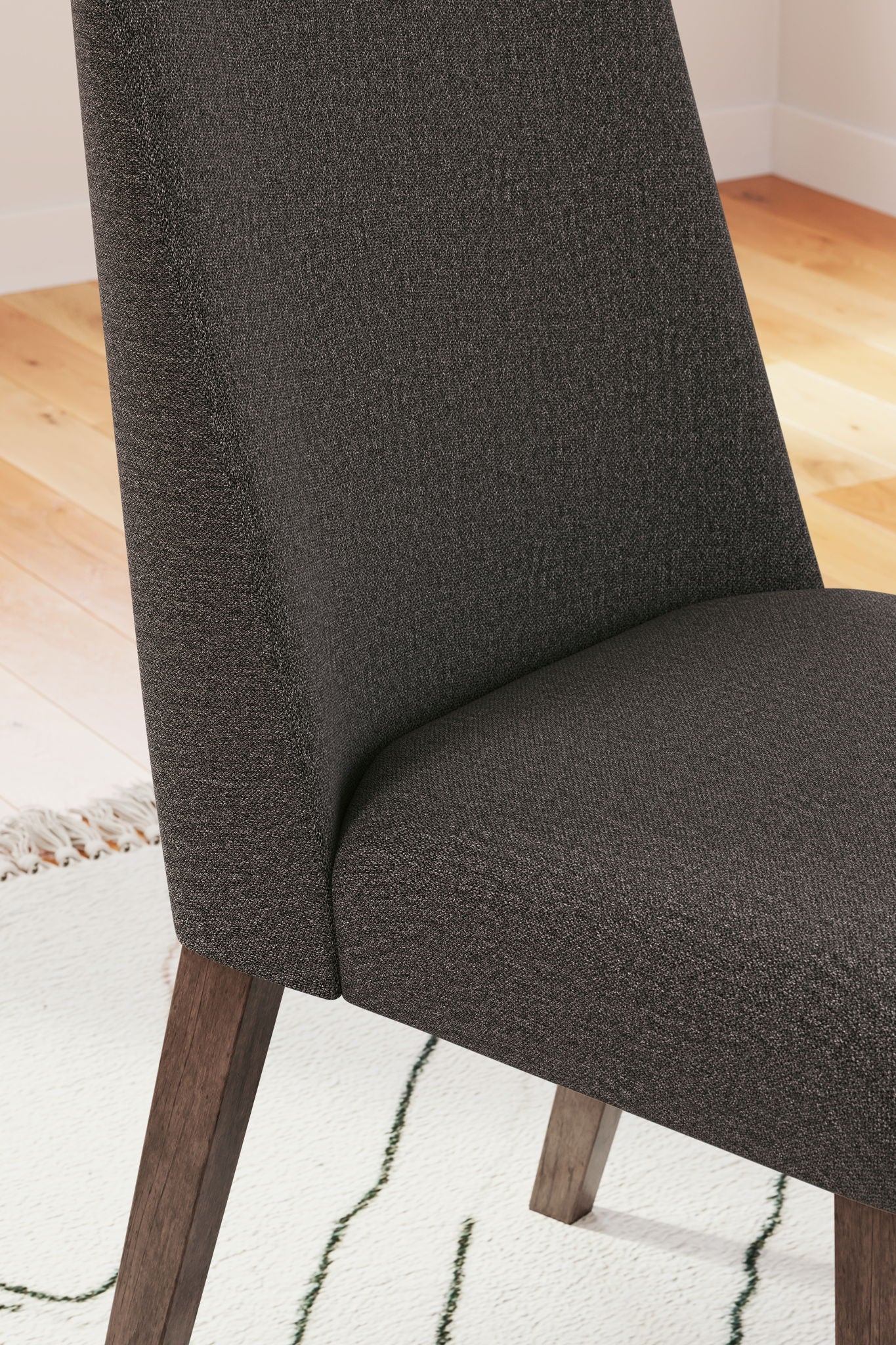 Lyncott - Dining Uph Side Chair (Set of 2) - Hornell Furniture Outlet