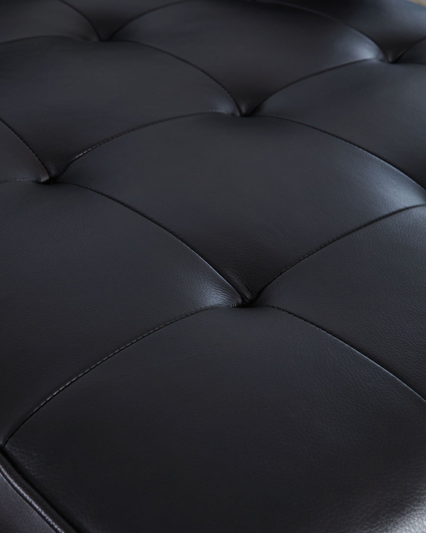 Bryceview - Onyx - Chaise - Hornell Furniture Outlet