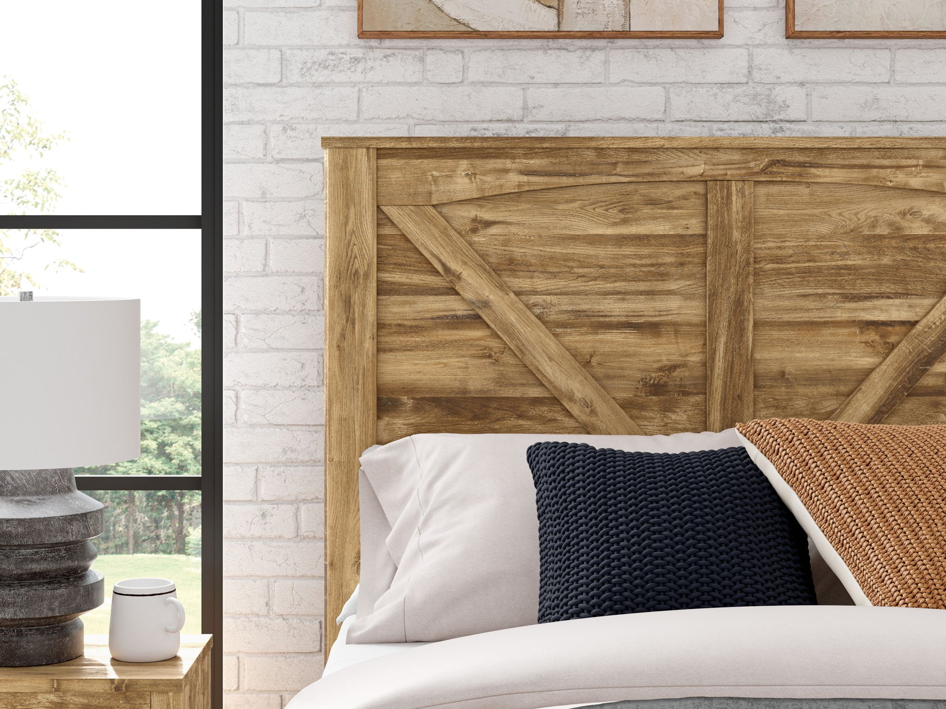 Maystonna - Crossbuck Panel Bed - Hornell Furniture Outlet