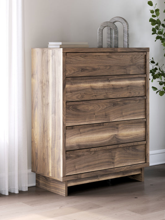 Chirason - Brown - Five Drawer Wide Chest - Hornell Furniture Outlet