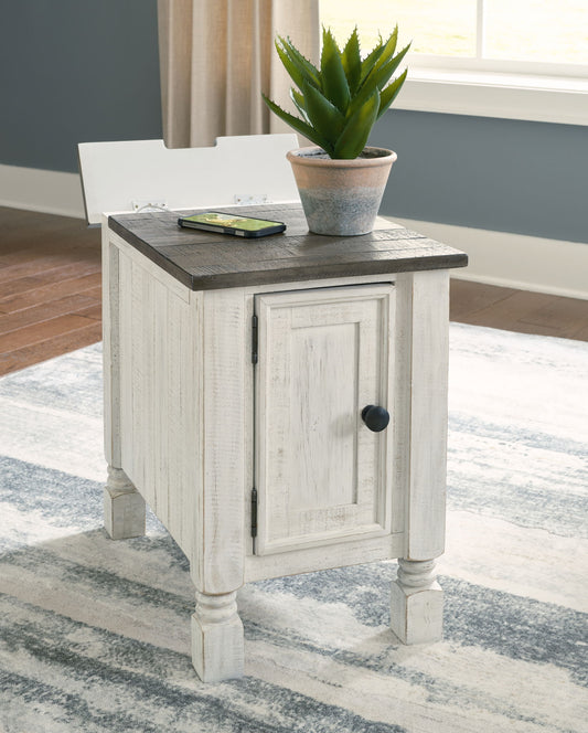 Havalance - White / Gray - Chair Side End Table - Hornell Furniture Outlet
