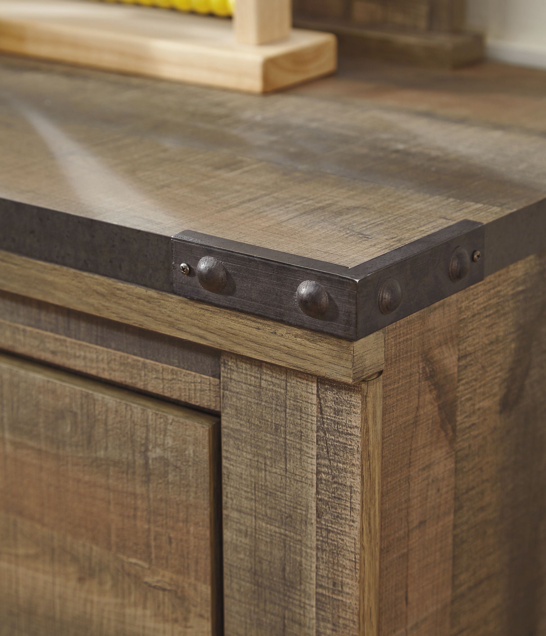 Trinell - Brown - Five Drawer Chest - Hornell Furniture Outlet