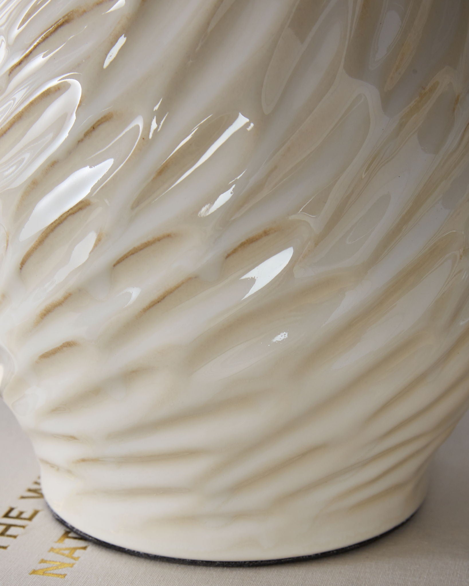 Garinton - Ceramic Table Lamp - Hornell Furniture Outlet