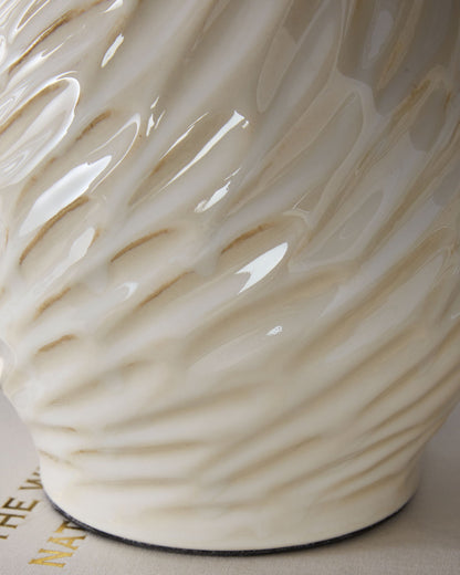 Garinton - Ceramic Table Lamp - Hornell Furniture Outlet