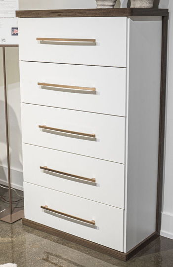 Kendanport - Brown / White - Five Drawer Chest - Hornell Furniture Outlet