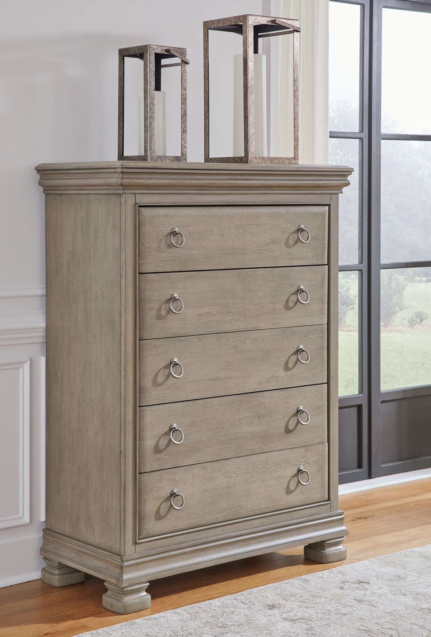 Lexorne - Gray - Five Drawer Chest - Hornell Furniture Outlet