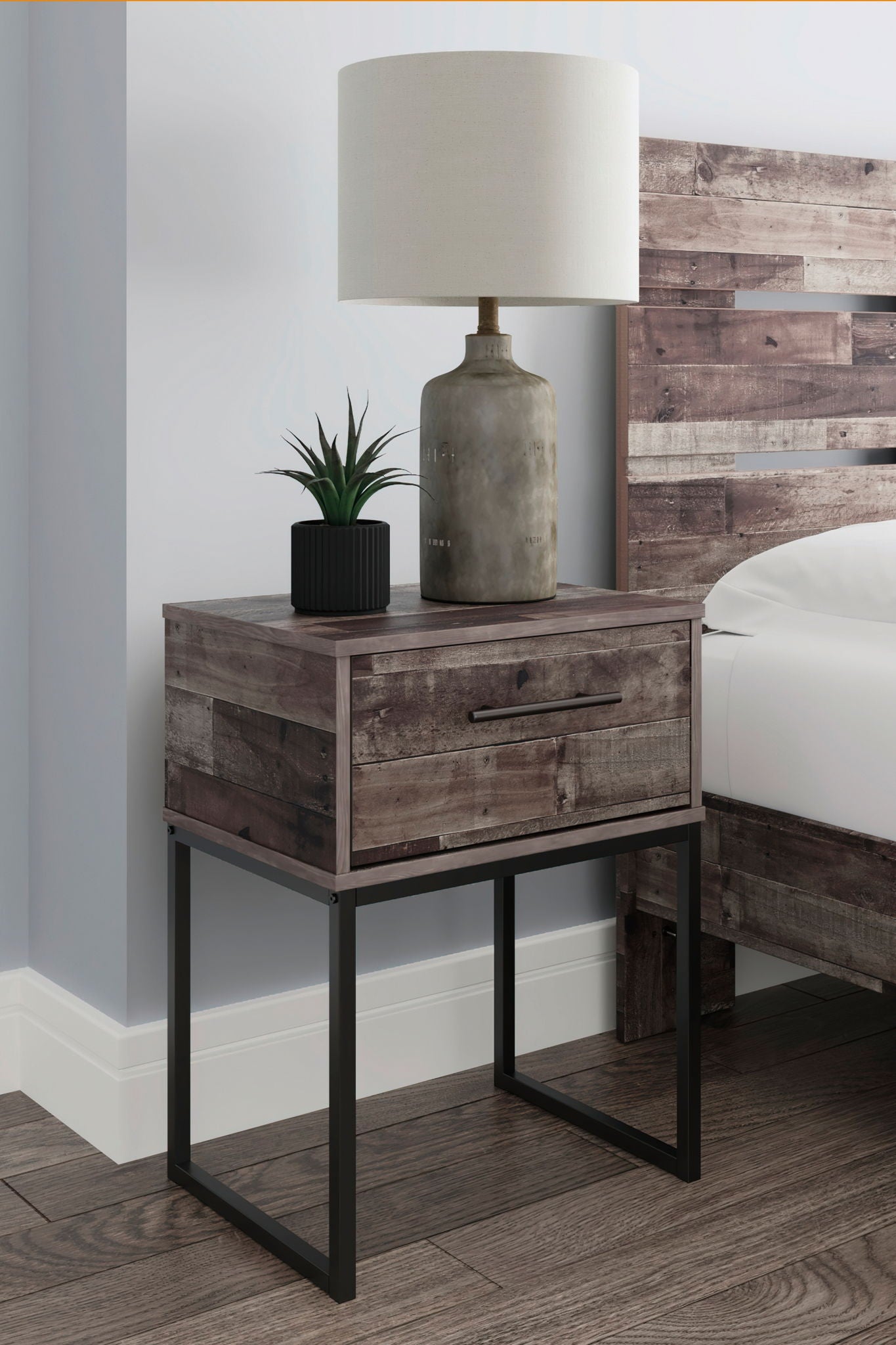 Neilsville - Black / Gray - One Drawer Night Stand - Hornell Furniture Outlet