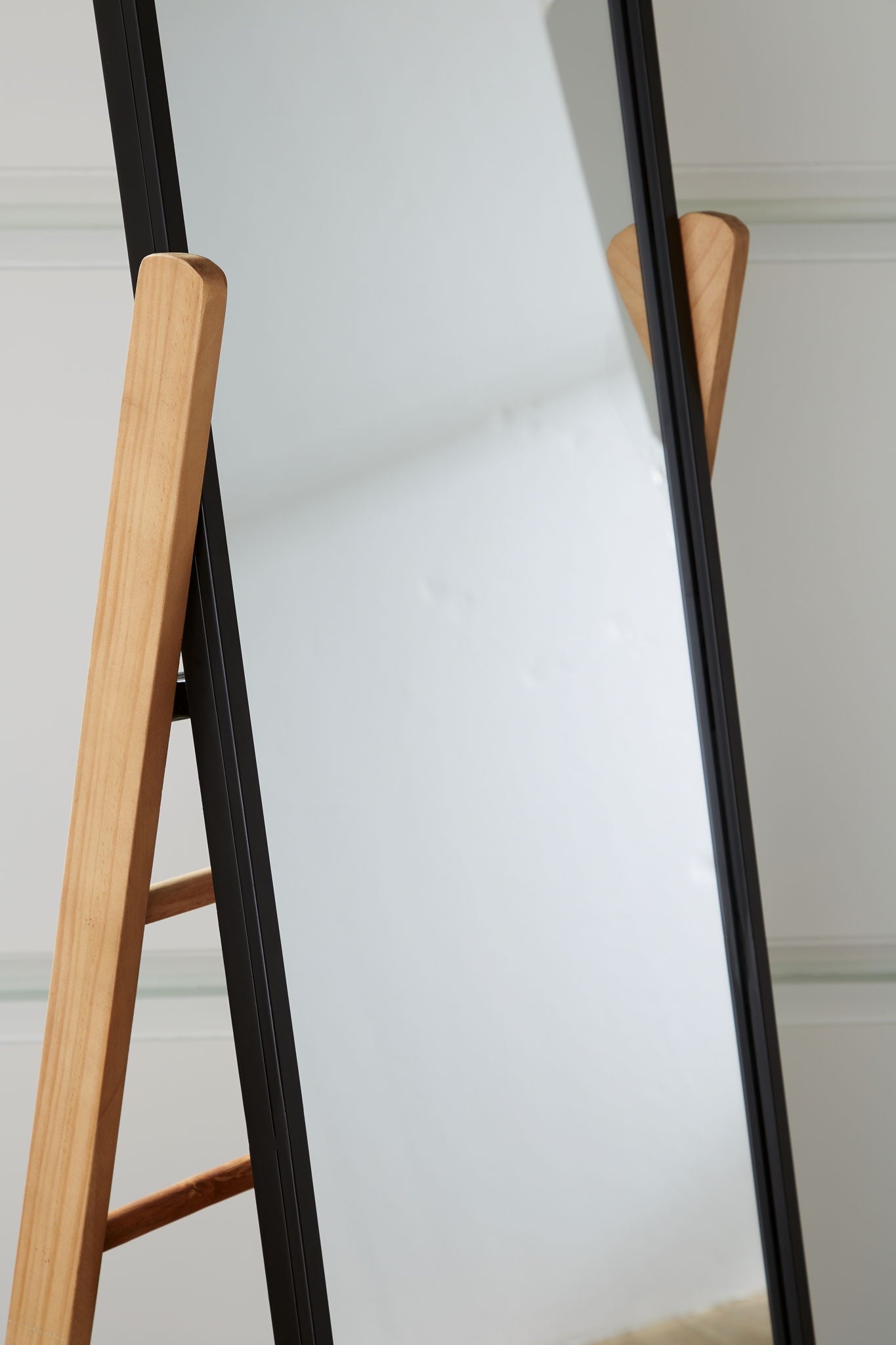 Bronick - Black / Brown - Floor Mirror - Hornell Furniture Outlet