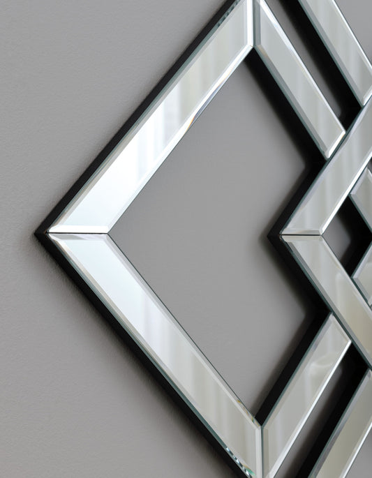 Quinnley - Metallic - Accent Mirror - Hornell Furniture Outlet