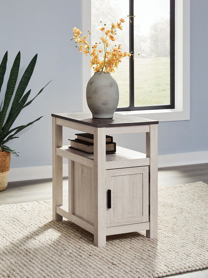 Fendenmore - Chair Side End Table - Hornell Furniture Outlet