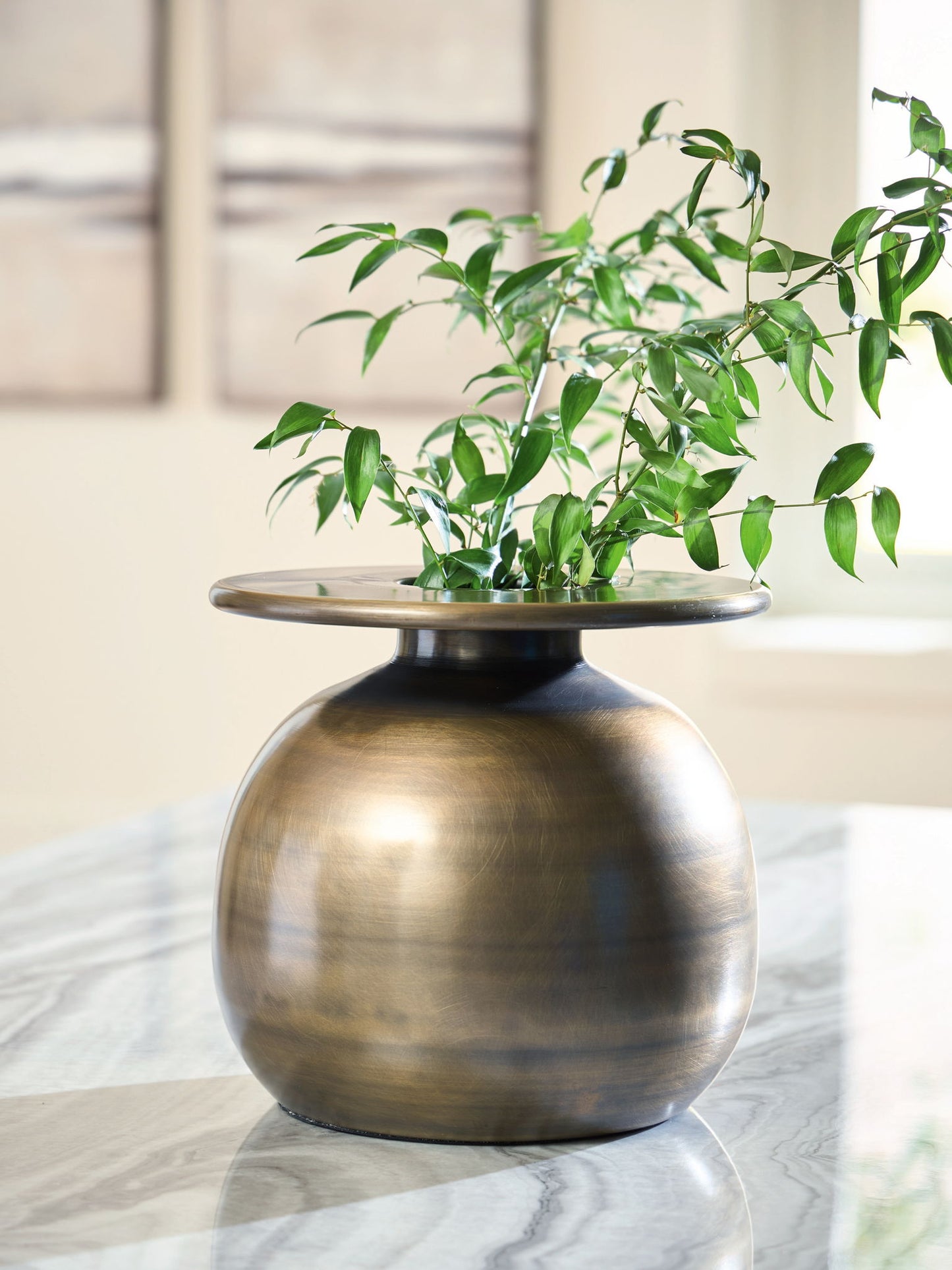 Fedorleigh - Vase - Hornell Furniture Outlet