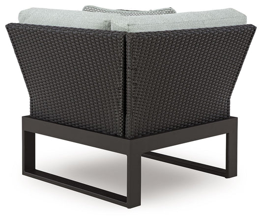 Beachloft - 5-Piece Outdoor Sectional - Black / Gray