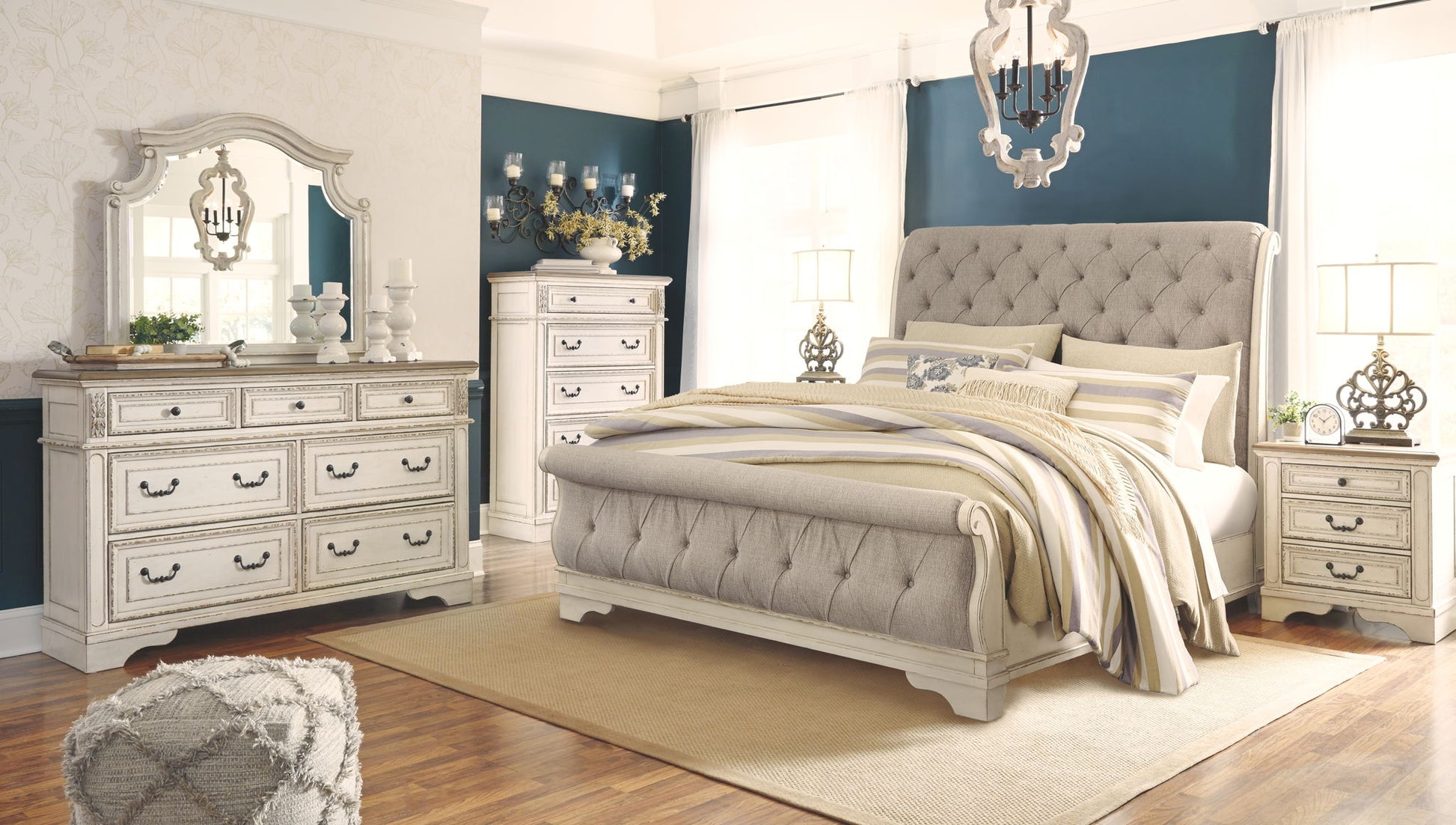 Realyn - Upholstered Sleigh Bed - Hornell Furniture Outlet