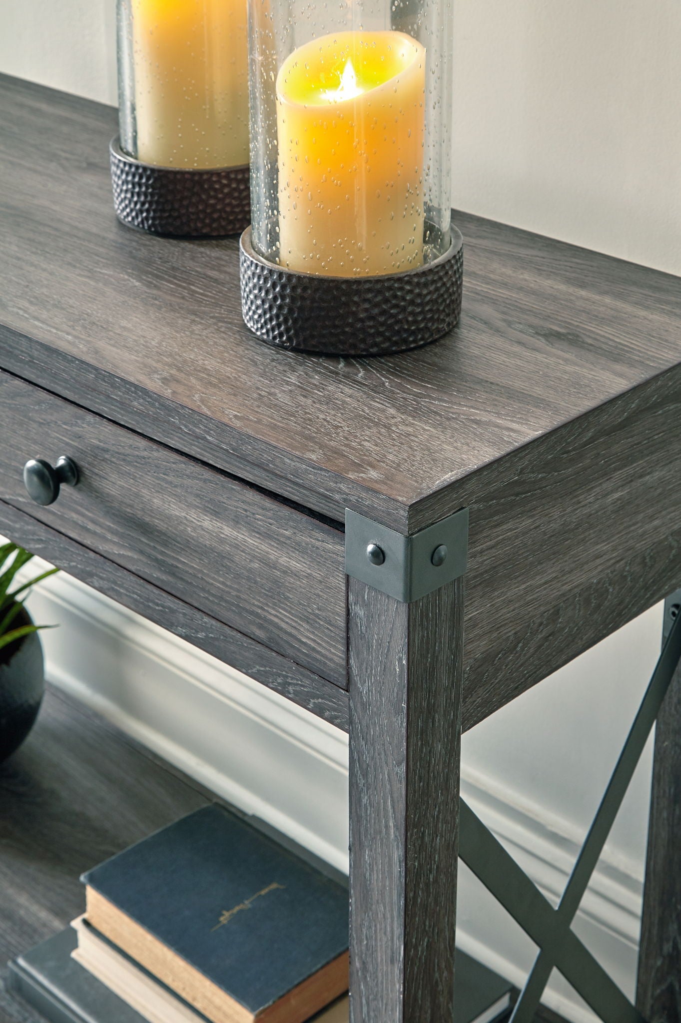 Freedan - Grayish Brown - Console Sofa Table - Hornell Furniture Outlet