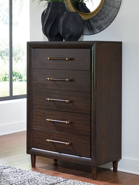 Dantenton - Five Drawer Chest - Merlot - Hornell Furniture Outlet