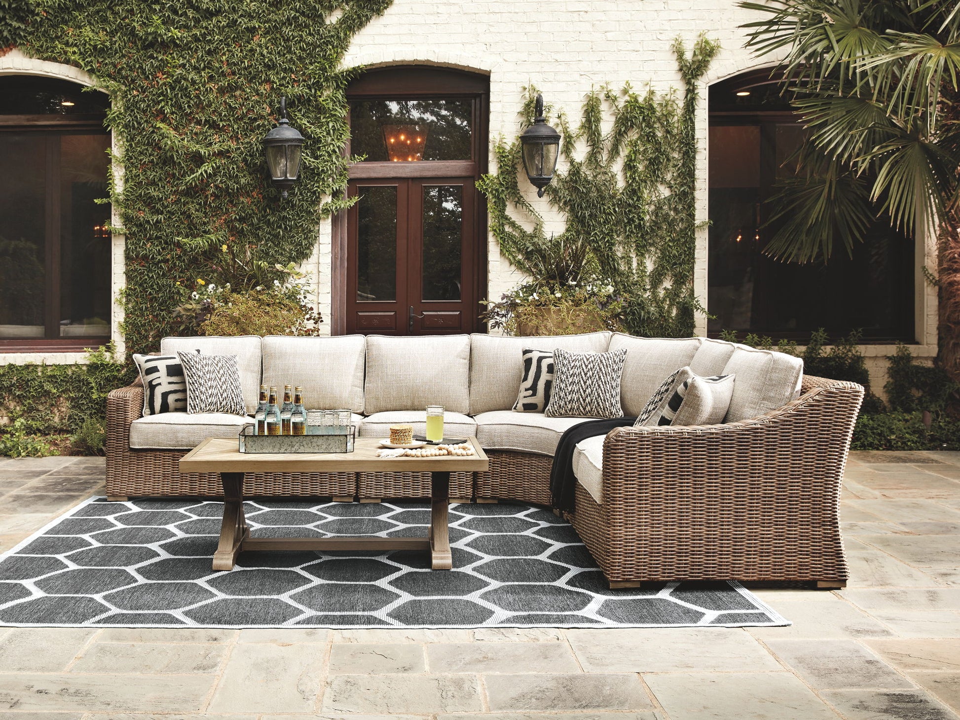 Beachcroft - Sectional Lounge - Hornell Furniture Outlet