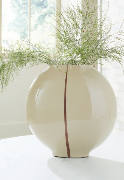 Sheabourne - Vase - Hornell Furniture Outlet