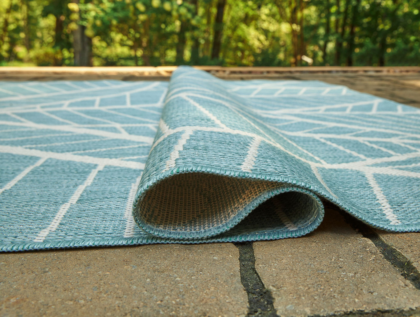 Hulsia - Rug - Hornell Furniture Outlet