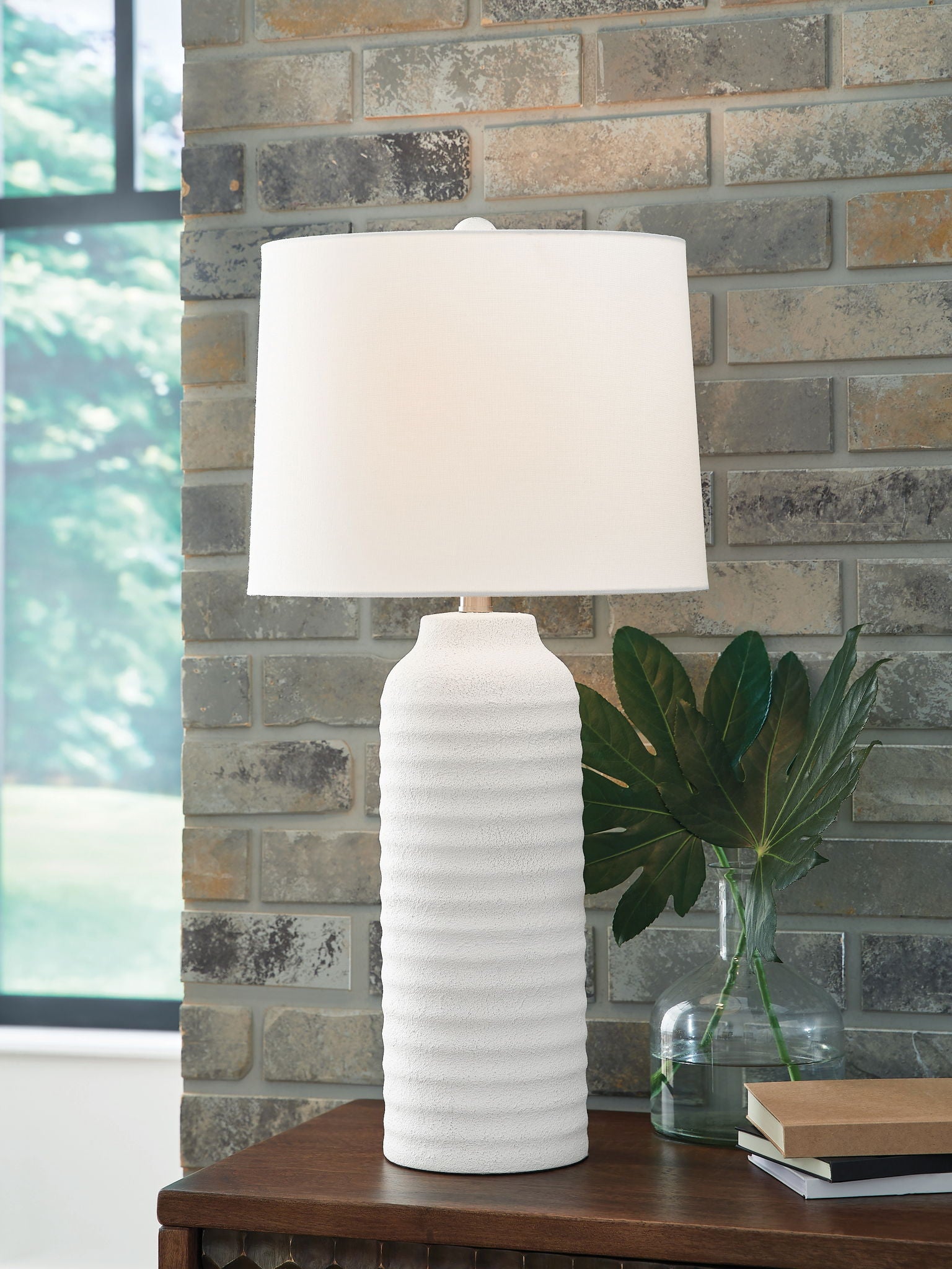 Vauville - Poly Table Lamp (Set of 2) - White - Hornell Furniture Outlet