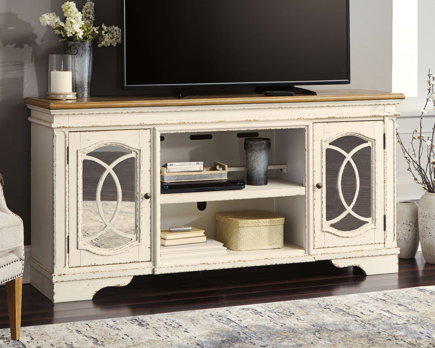 Realyn - TV Stand - Hornell Furniture Outlet