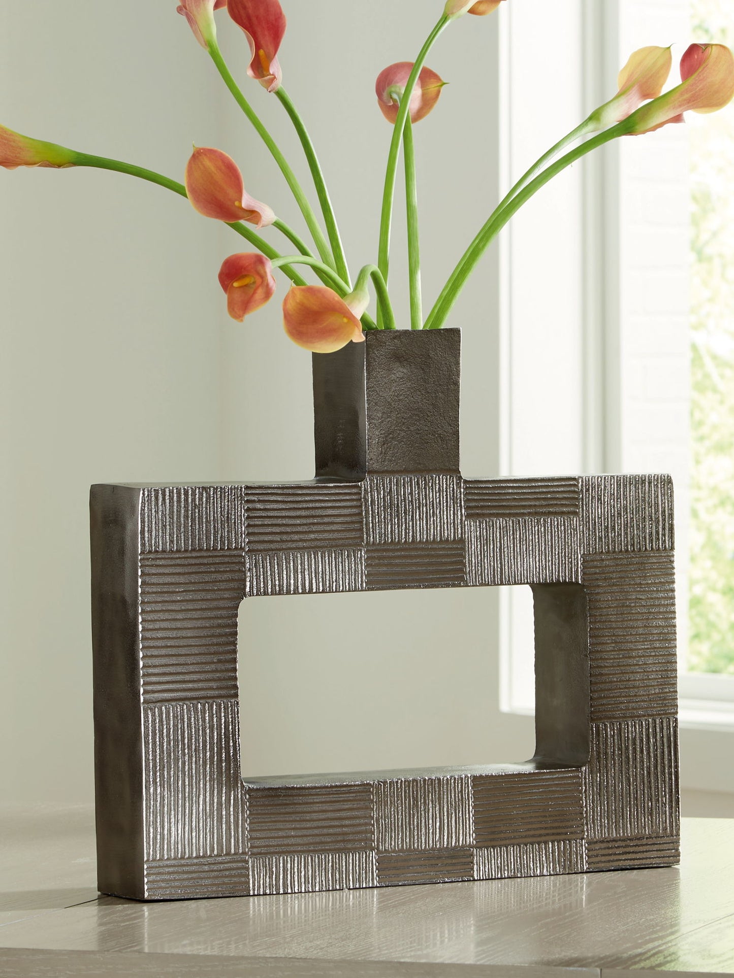 Wrengrove - Vase - Hornell Furniture Outlet