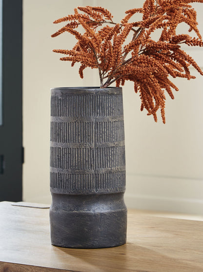 Beninworth - Vase - Hornell Furniture Outlet