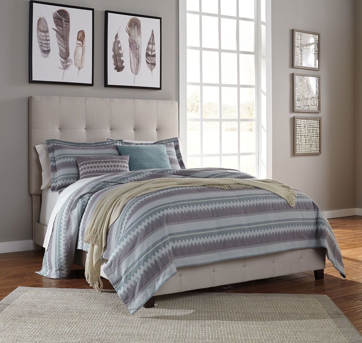 Culverbach - Gray - 5 Pc. - Dresser, Mirror, Queen Upholstered Bed, 2 Nightstands - Hornell Furniture Outlet